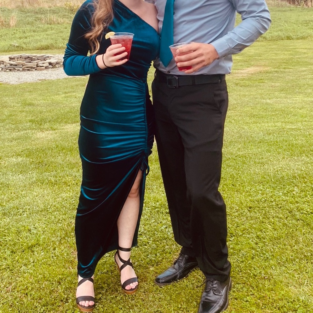 Teal Pretty Garden Velvet Dress 👗